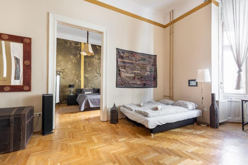 Bourgeois Boheme Apt. 88 M² City Center Будапешт Екстер'єр фото